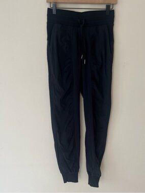 Lululemon Dance Studio Mid-Rise Jogger *Full Length Black Night Size 4
